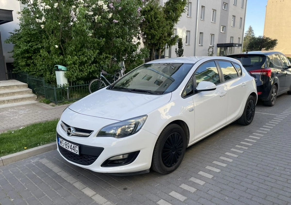 Opel Astra cena 29400 przebieg: 191705, rok produkcji 2015 z Siedlce małe 67